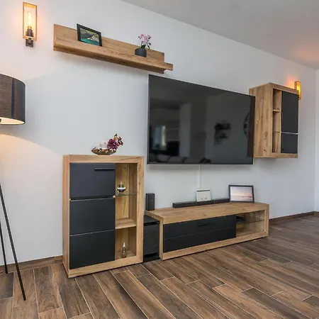 Holiday home Gorgeous In With Wifi Vrsi