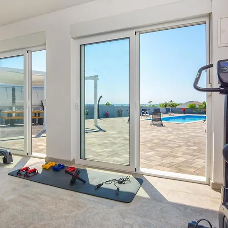 Gorgeous In With Wifi Holiday home *