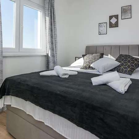 Gorgeous In With Wifi Holiday home *