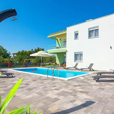 Holiday home Gorgeous In With Wifi Vrsi
