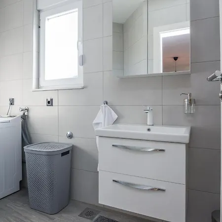 Gorgeous In With Wifi Holiday home